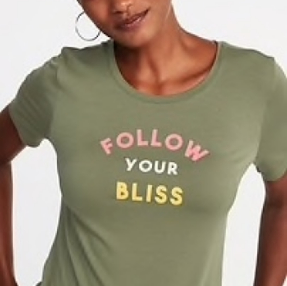 OLD NAVY Follow Your Bliss Curved Hem Tee